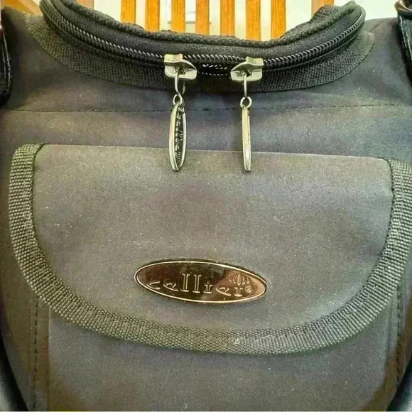 Celltei Lite Dog Carrier Sturdy Windows Crossbody Strap 53โ Black 12.5โx11โx9โ - Picture 3 of 14